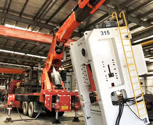 浏阳提升工作效率，选择优质折臂吊租赁服务