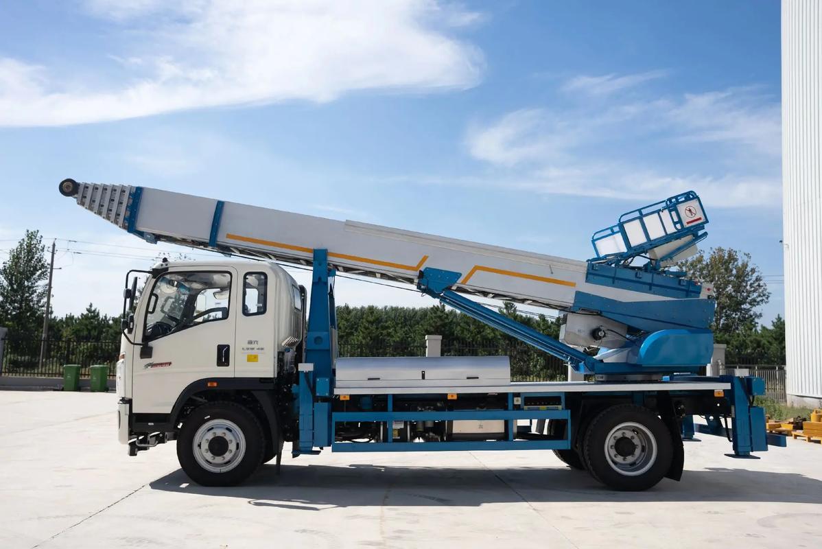 浏阳云梯上料车租赁费用